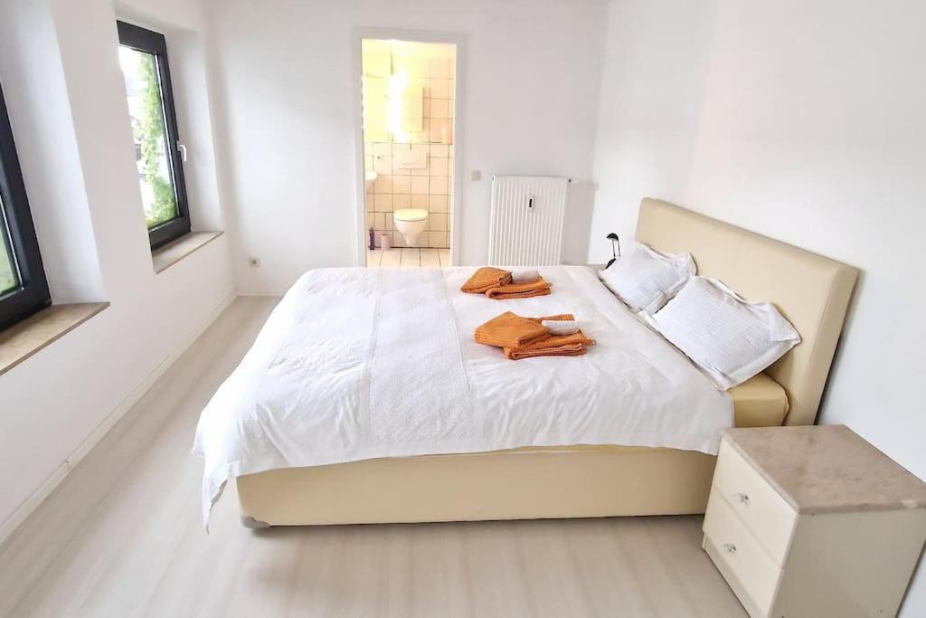 Luna City-Apartment 80Qm 2 Zimmer 2 Baeder 20Km Messe Airport Krefeld Exterior photo